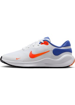 Buty do biegania dla dużych dzieci Nike Revolution 7 - Biel ze sklepu Nike poland w kategorii Buty sportowe dziecięce - zdjęcie 174506215