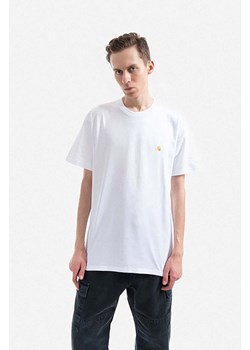 Carhartt WIP t-shirt bawełniany Chase kolor biały gładki I026391.WHITE.GOLD-WHITE.GOLD ze sklepu PRM w kategorii T-shirty męskie - zdjęcie 174537496