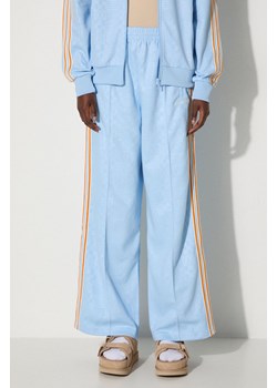 adidas Originals spodnie dresowe Track Pant kolor niebieski wzorzyste JD5760 ze sklepu PRM w kategorii Spodnie damskie - zdjęcie 174538067