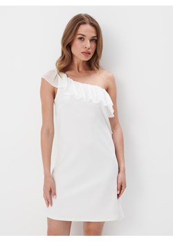 Mohito - Sukienka mini na jedno ramię - biały ze sklepu Mohito w kategorii Sukienki - zdjęcie 174548218