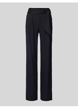 Spodnie materiałowe o kroju regular fit z wiązanym paskiem ze sklepu Peek&Cloppenburg  w kategorii Spodnie damskie - zdjęcie 174549205