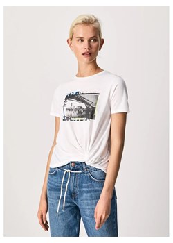 Pepe Jeans FOOTWEAR Koszulka w kolorze białym ze sklepu Limango Polska w kategorii Bluzki damskie - zdjęcie 174550279
