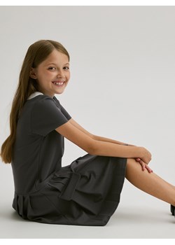Reserved - Sukienka z plisowanym dołem - ciemnoszary ze sklepu Reserved w kategorii Sukienki dziewczęce - zdjęcie 174554486