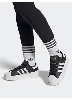 adidas Sneakersy &quot;SUPERSTAR BONEGA&quot; w kolorze czarnym ze sklepu Limango Polska w kategorii Trampki damskie - zdjęcie 174574765