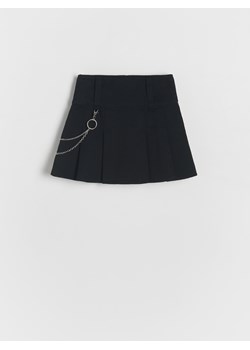 Reserved - Plisowana spódnica z łańcuchem - czarny ze sklepu Reserved w kategorii Spódnice dziewczęce - zdjęcie 174575869