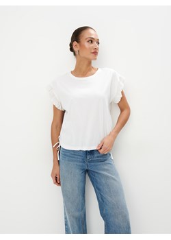 Mohito - Bawełniany biały t-shirt - biały ze sklepu Mohito w kategorii Bluzki damskie - zdjęcie 174577646