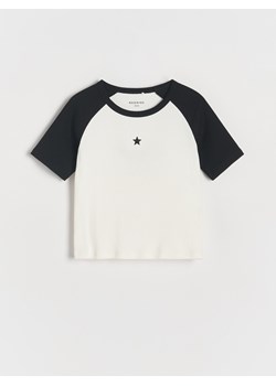 Reserved - Krótki t-shirt z haftem - czarny ze sklepu Reserved w kategorii Bluzki dziewczęce - zdjęcie 174577946