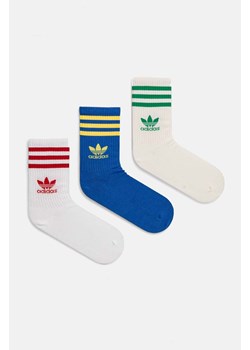 adidas Originals skarpetki 3-pack kolor biały IX7512 ze sklepu ANSWEAR.com w kategorii Skarpetki damskie - zdjęcie 174583797