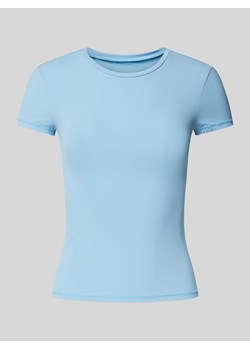T-shirt z prążkowanym okrągłym dekoltem ze sklepu Peek&Cloppenburg  w kategorii Bluzki damskie - zdjęcie 174614926