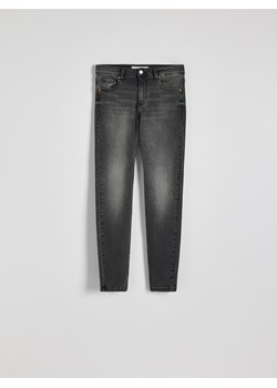 Reserved - Jeansy slim fit ze średnim stanem - szary ze sklepu Reserved w kategorii Jeansy damskie - zdjęcie 174615795