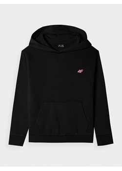 Dziewczęca bluza dresowa nierozpinana z kapturem 4F 4FJWMM00TSWSF1316 - czarna ze sklepu Sportstylestory.com w kategorii Bluzy dziewczęce - zdjęcie 174652269