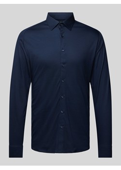 Koszula biznesowa o kroju slim fit z kołnierzykiem typu kent ze sklepu Peek&Cloppenburg  w kategorii Koszule męskie - zdjęcie 174655386