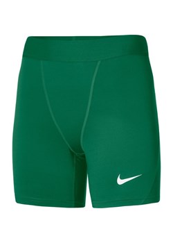 Spodenki damskie Femme Dri-Fit Nike ze sklepu SPORT-SHOP.pl w kategorii Szorty - zdjęcie 174665417