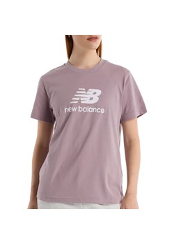 Koszulka New Balance WT41502ICW - różowa ze sklepu streetstyle24.pl w kategorii Bluzki damskie - zdjęcie 174671916