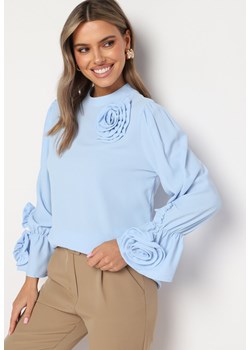 Jasnoniebieska Bluzka z Bawełną i Kwiatową Aplikacją 3D Merissea ze sklepu Born2be Odzież w kategorii Bluzki damskie - zdjęcie 174684135