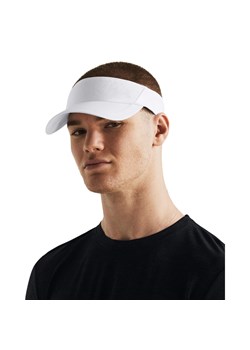 Męski daszek do biegania Under Armour M Iso-Chill Launch Visor - biały ze sklepu Sportstylestory.com w kategorii Czapki z daszkiem męskie - zdjęcie 174694176