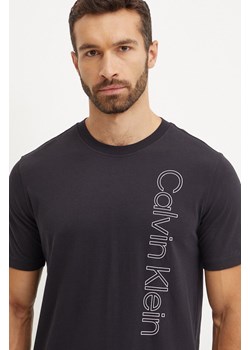 Calvin Klein Performance t-shirt męski kolor czarny z nadrukiem 00GMF4K113 ze sklepu ANSWEAR.com w kategorii T-shirty męskie - zdjęcie 174704536