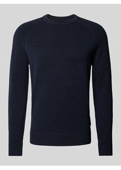 Sweter z dzianiny o kroju regular fit z efektem prążkowania ze sklepu Peek&Cloppenburg  w kategorii Swetry męskie - zdjęcie 174739575