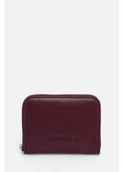 Calvin Klein portfel damski kolor fioletowy K60K612437 ze sklepu ANSWEAR.com w kategorii Portfele damskie - zdjęcie 174748955