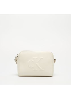 CALVIN KLEIN TOREBKA SCULPTED CAMERA BAG ze sklepu Symbiosis w kategorii Listonoszki - zdjęcie 174761576