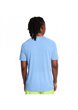 Męska koszulka do biegania Under Armour UA Trail Run Shortsleeve - niebieska ze sklepu Sportstylestory.com w kategorii T-shirty męskie - zdjęcie 174787268