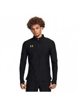 Męska bluza treningowa nierozpinana bez kaptura Under Armour UA M\'s Challenger. Pro 1/4 Zip - czarna ze sklepu Sportstylestory.com w kategorii Bluzy męskie - zdjęcie 174792496