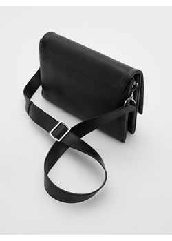 Reserved - Torebka crossbody - czarny ze sklepu Reserved w kategorii Torebki damskie - zdjęcie 174807417