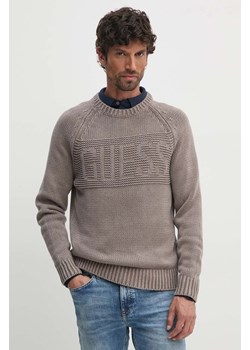 Guess sweter ELLERY męski kolor brązowy  M4BR10.Z3KC1 ze sklepu ANSWEAR.com w kategorii Swetry męskie - zdjęcie 174817206