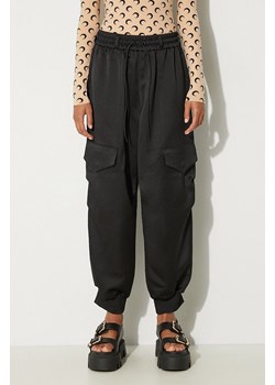 Y-3 spodnie dresowe Cargo Pants Tech Seersucker kolor czarny gładkie IR7100 ze sklepu PRM w kategorii Spodnie damskie - zdjęcie 174818298