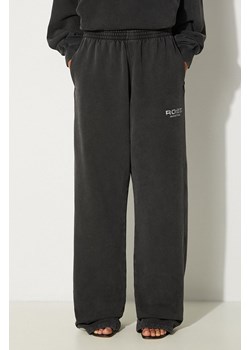 Martine Rose spodnie dresowe bawełniane Wide Leg Trackpant kolor czarny z nadrukiem 606JS01002C ze sklepu PRM w kategorii Spodnie damskie - zdjęcie 174818306