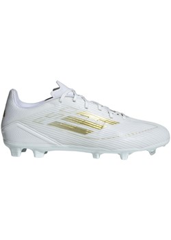 Buty piłkarskie adidas F50 League FG/MG IE0604 białe ze sklepu ButyModne.pl w kategorii Buty sportowe męskie - zdjęcie 174853785