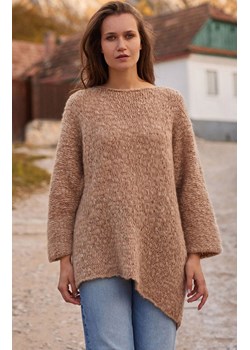 Oversizowy sweter damski mocca z niefarbowanej wełny alpaki F1777, Kolor mocca, Rozmiar one size, Fobya ze sklepu Primodo w kategorii Swetry damskie - zdjęcie 174891668