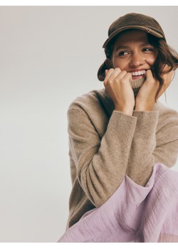 Reserved - Czapka z daszkiem - warm olive ze sklepu Reserved w kategorii Czapki z daszkiem damskie - zdjęcie 174925626