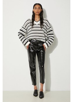 GANNI sweter bawełniany Striped Cotton Pointelle V-neck kolor biały  K2239 ze sklepu PRM w kategorii Swetry damskie - zdjęcie 174971538