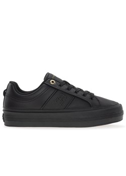 Buty Tommy Hilfiger Essential Vulc Sneaker Monogram FW0FW07945-BDS - czarne ze sklepu streetstyle24.pl w kategorii Trampki damskie - zdjęcie 174971558