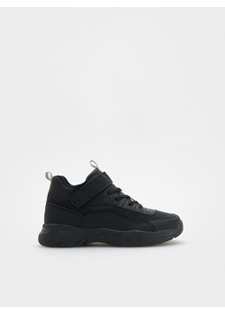 Reserved - Sportowe sneakersy - czarny ze sklepu Reserved w kategorii Buty sportowe dziecięce - zdjęcie 174973226