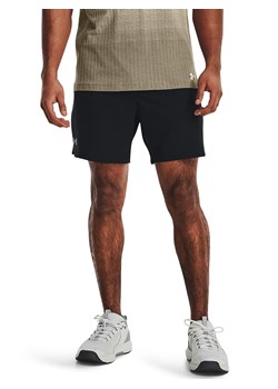 Under Armour Szorty sportowe w kolorze czarnym ze sklepu Limango Polska w kategorii Spodenki męskie - zdjęcie 175136219