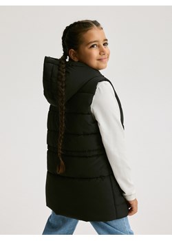 Reserved - Pikowana kamizelka z kapturem - czarny ze sklepu Reserved w kategorii Kamizelki dziewczęce - zdjęcie 175142957