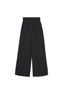Cropp - Czarne spodnie baggy z wysokim stanem - czarny ze sklepu Cropp w kategorii Spodnie damskie - zdjęcie 175173045