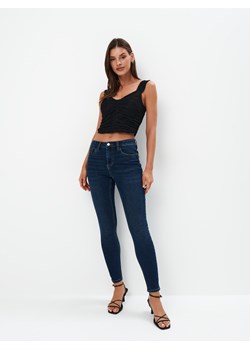 Mohito - Jeansy skinny push up - granatowy ze sklepu Mohito w kategorii Jeansy damskie - zdjęcie 175201185