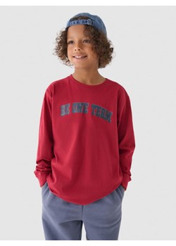 Chłopięcy longsleeve z nadrukiem 4F 4FJRAW24TLONM403 - czerwony ze sklepu Sportstylestory.com w kategorii T-shirty chłopięce - zdjęcie 175245317