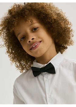 Reserved - Koszula z muchą - biały ze sklepu Reserved w kategorii Koszule chłopięce - zdjęcie 175279249