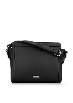 Damska torebka crossbody saffiano czarna ze srebrnym logo ze sklepu WITTCHEN w kategorii Listonoszki - zdjęcie 175311367