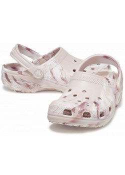 Klapki Crocs Classic Marbled Clog 206867-6WS beżowy ze sklepu ButyModne.pl w kategorii Klapki damskie - zdjęcie 175324497