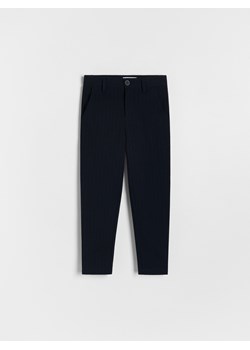 Reserved - Eleganckie spodnie w paski - granatowy ze sklepu Reserved w kategorii Spodnie chłopięce - zdjęcie 175391928