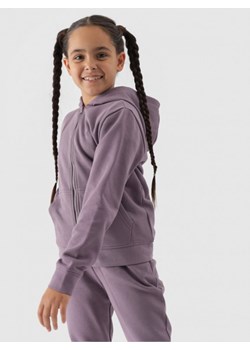 Dziewczęca bluza dresowa rozpinana z kapturem 4F 4FJWMM00TSWSF1315 - fioletowa ze sklepu Sportstylestory.com w kategorii Bluzy dziewczęce - zdjęcie 175409988