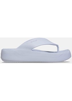 Crocs Japonki &quot;Getaway&quot; w kolorze błękitnym ze sklepu Limango Polska w kategorii Klapki damskie - zdjęcie 175424299