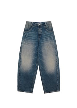 Cropp - Granatowe jeansy skater z efektem sprania - granatowy ze sklepu Cropp w kategorii Jeansy damskie - zdjęcie 175427616