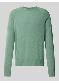 Sweter z dzianiny z wełny ze szwami działowymi model ‘LUXURY’ ze sklepu Peek&Cloppenburg  w kategorii Swetry męskie - zdjęcie 175431458