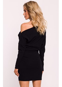 Prążkowana sukienka mini z odkrytymi ramionami czarna M818, Kolor czarny, Rozmiar 2XL/3XL, MOE ze sklepu Primodo w kategorii Sukienki - zdjęcie 175432597